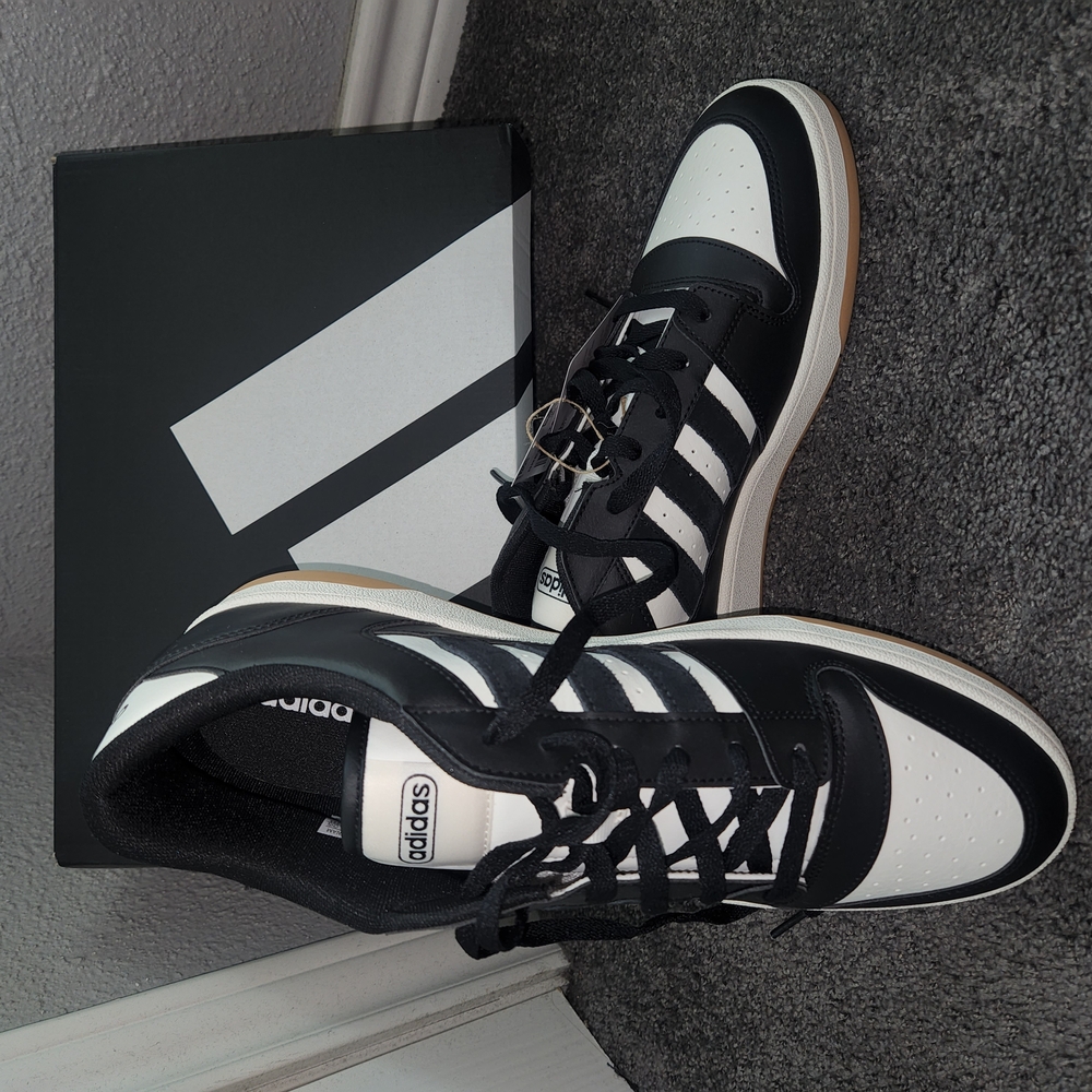 Adidas Men's Black and White Sneakers